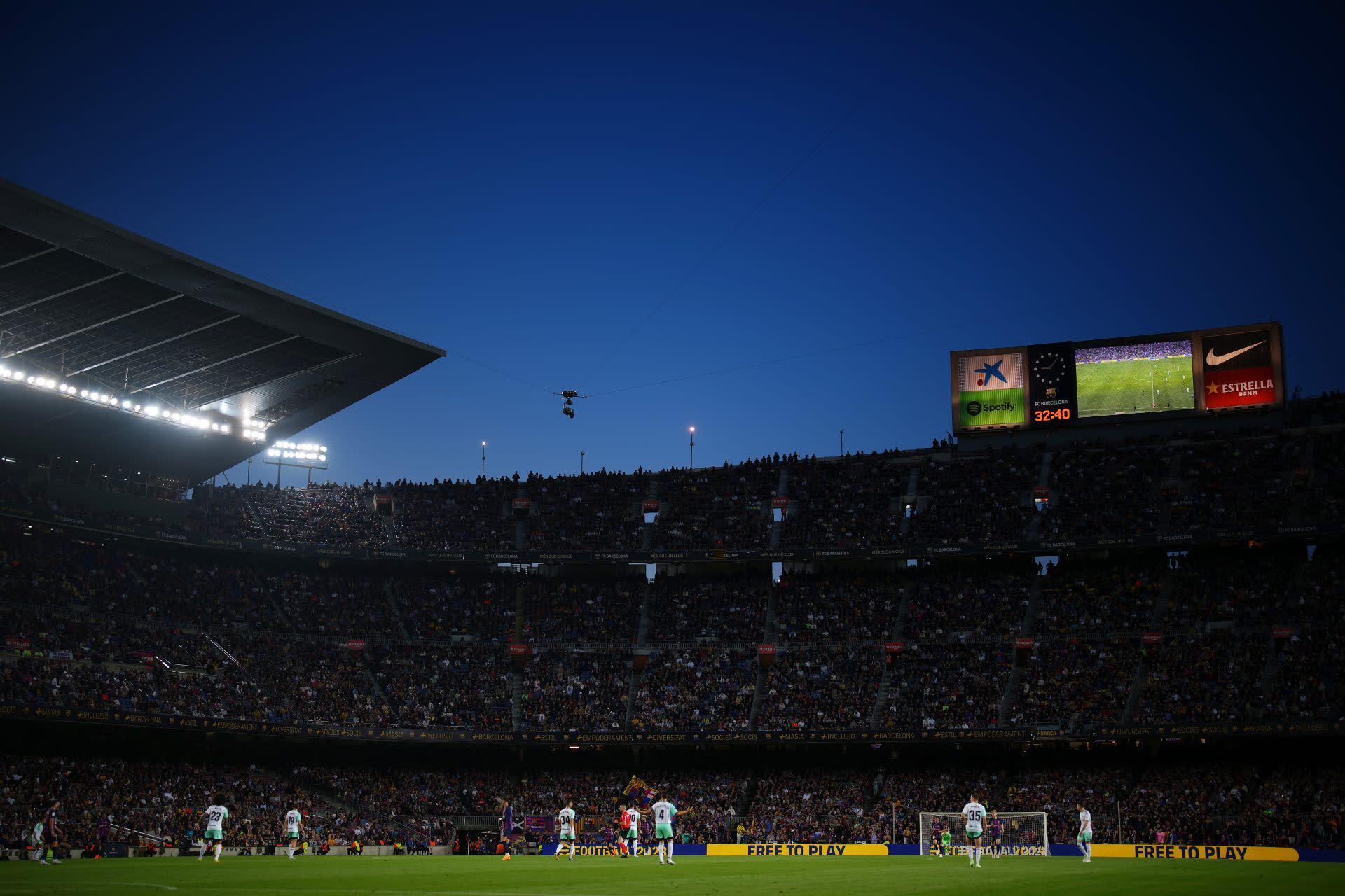 Cập nhật mới nhất về tiến độ cải tạo Spotify Camp Nou khi Barca chuẩn bị đón mùa giải trở lại
