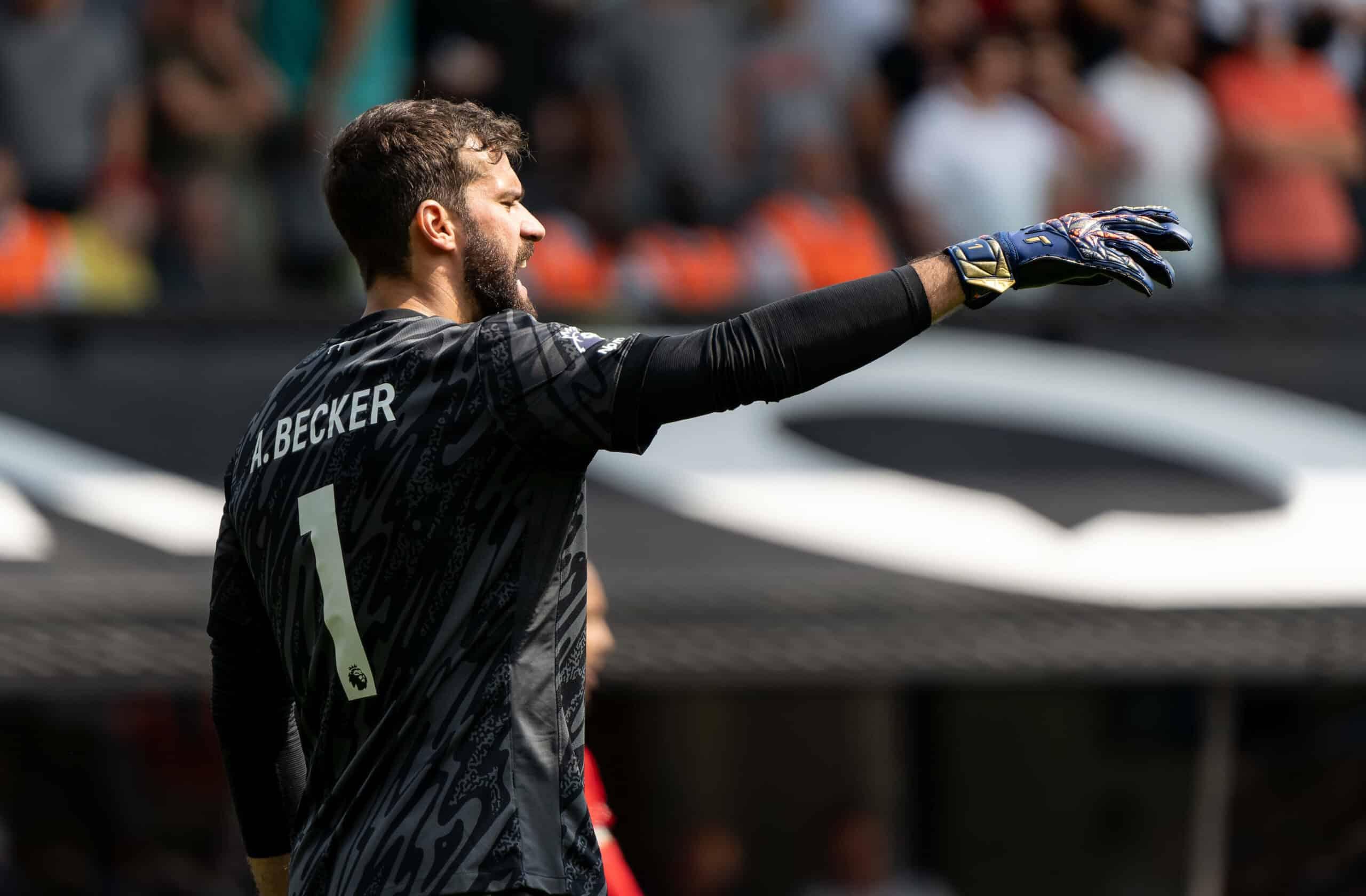 Liverpool 1–1 Crystal Palace: Alisson tỏa sáng giữa thời kỳ hậu vô địch