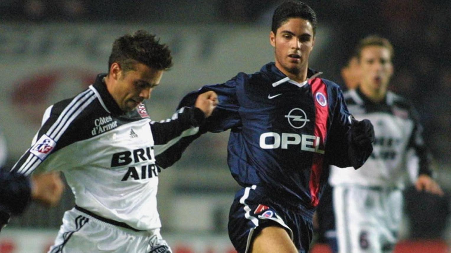 Học hỏi từ Pochettino và hỗ trợ Okocha - Khoản mượn PSG đã định hình HLV Arteta ra sao