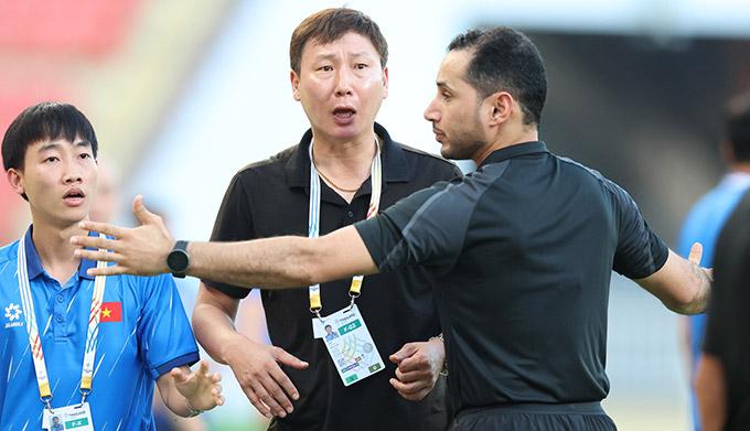U22 Việt Nam lo sốt vó: HLV Kim Sang-sik đứng trước nguy cơ lỡ bán kết SEA Games 33