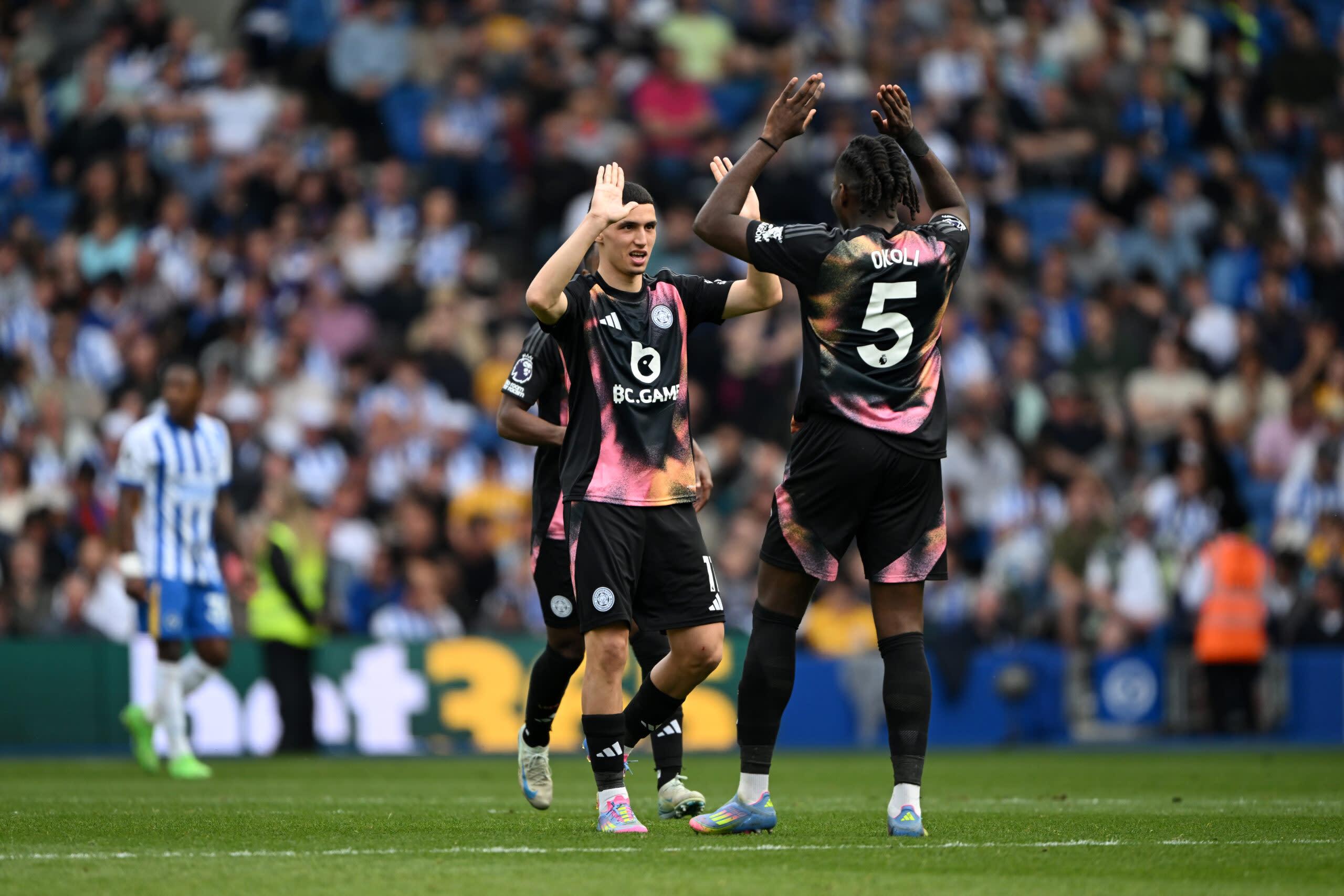 Leeds United Dự Định Kích Hoạt Điều Khoản Giải Phóng Của Tiền Vệ Leicester City: Pha Chuyển Nhượng Thông Minh Từ The Whites?