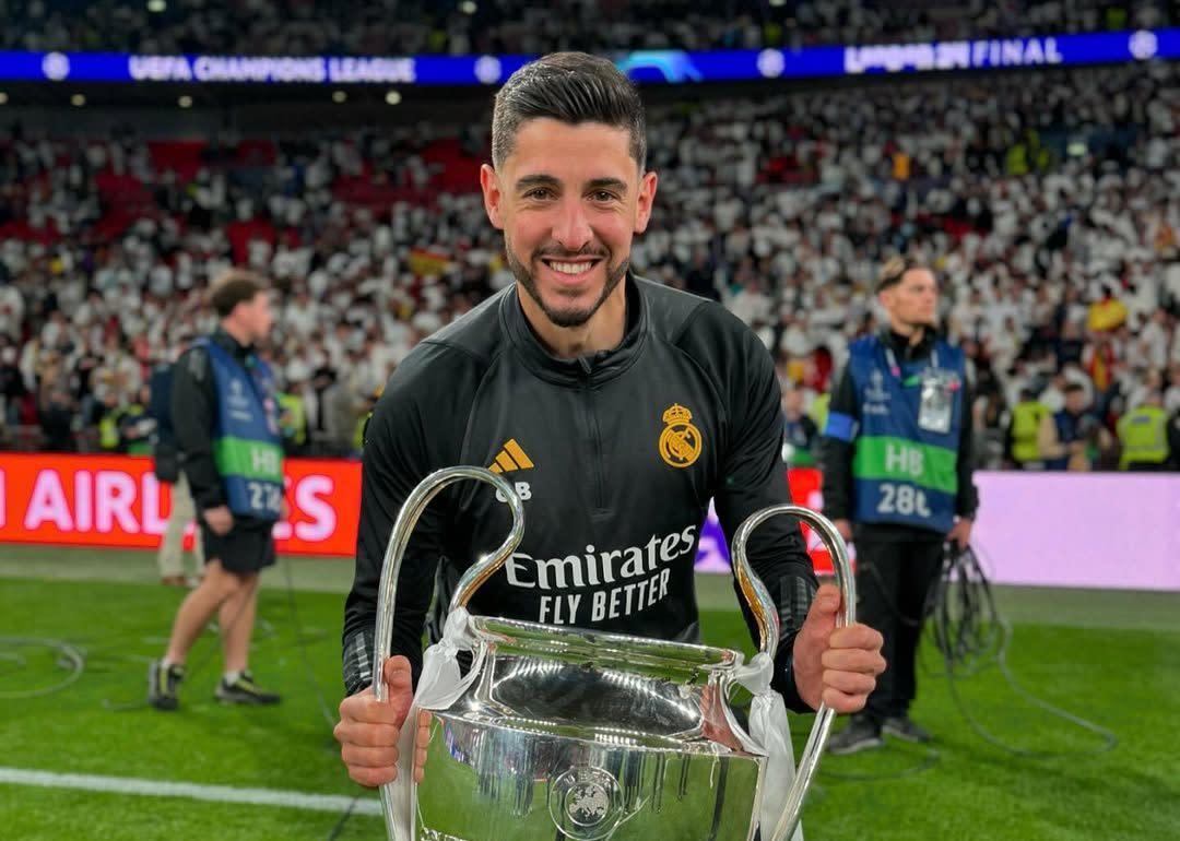 Thêm một nhân sự ra đi tại Real Madrid khi những thay đổi tiếp diễn hậu trường
