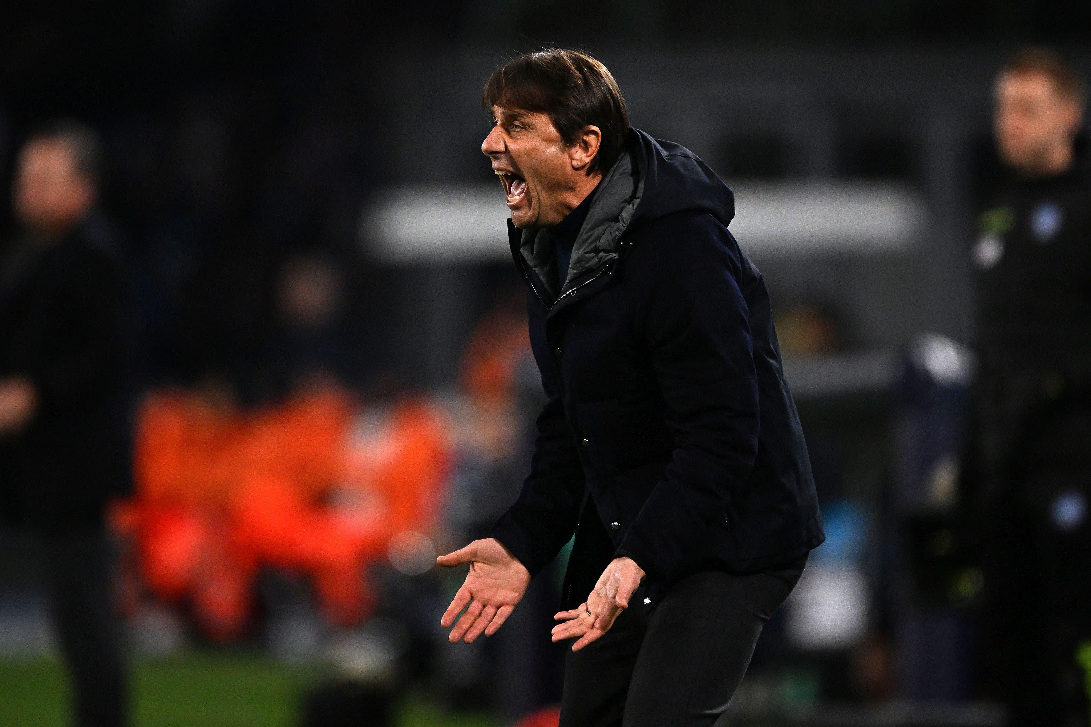 HLV Napoli Antonio Conte Bức Xúc Về VAR: 'Tôi Là Người Duy Nhất Dám Lên Tiếng' Sau Trận Gặp Inter Milan