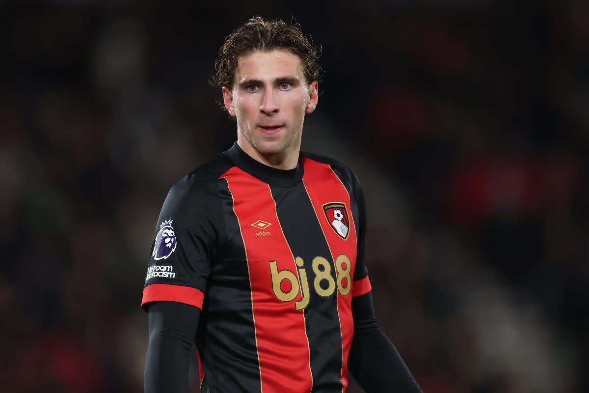 PSG sắp hoàn tất thỏa thuận chiêu mộ Illia Zabarnyi từ Bournemouth
