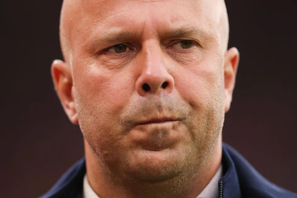 Arne Slot lý giải quyết định đội hình trước Crystal Palace