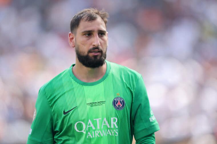 Gianluigi Donnarumma sắp chuyển đến Manchester City
