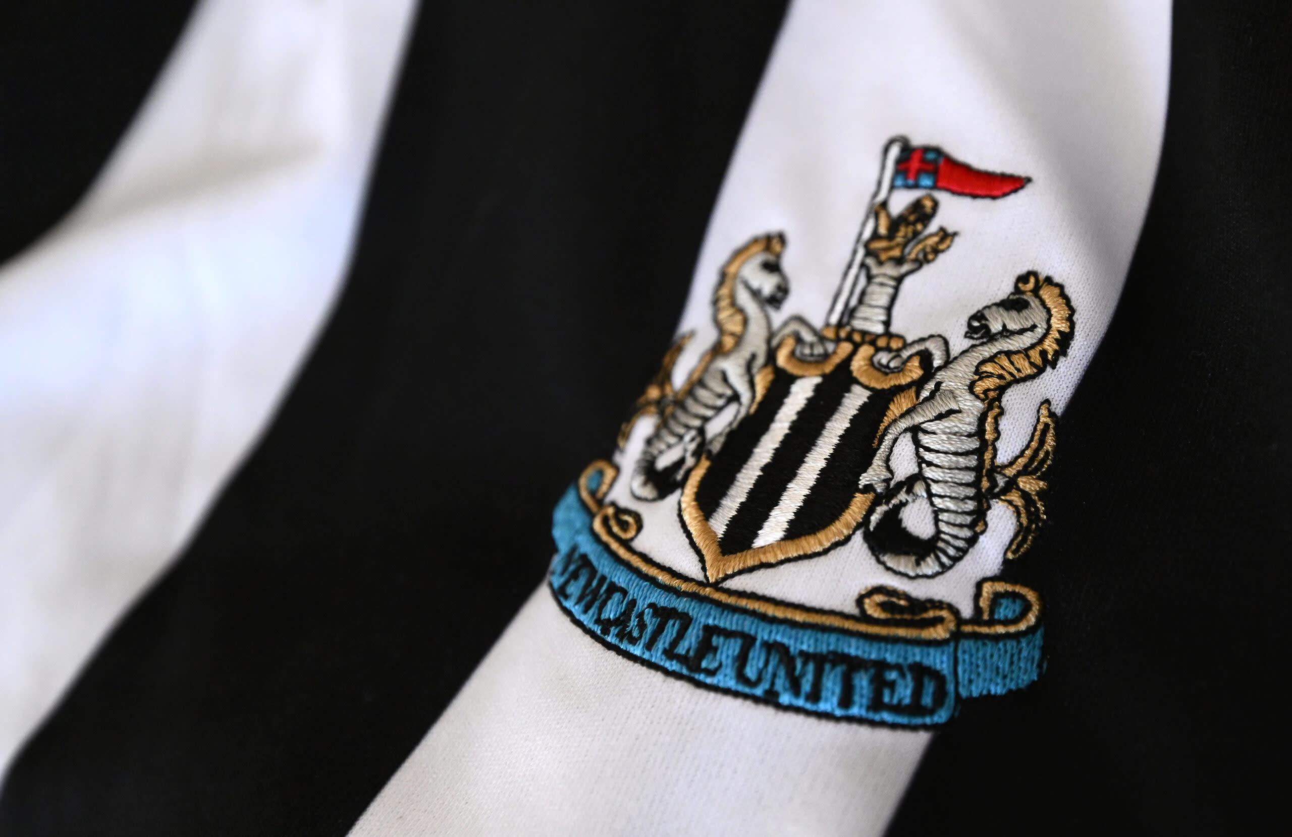 Newcastle United nhập cuộc săn trụ cột Aston Villa: Liệu đây có phải bản hợp đồng chất lượng cho Phù thủy?