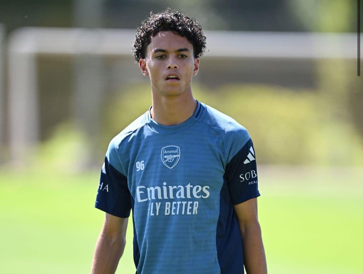 Arsenal biết kết quả bốc thăm giải Cúp Premier League U17
