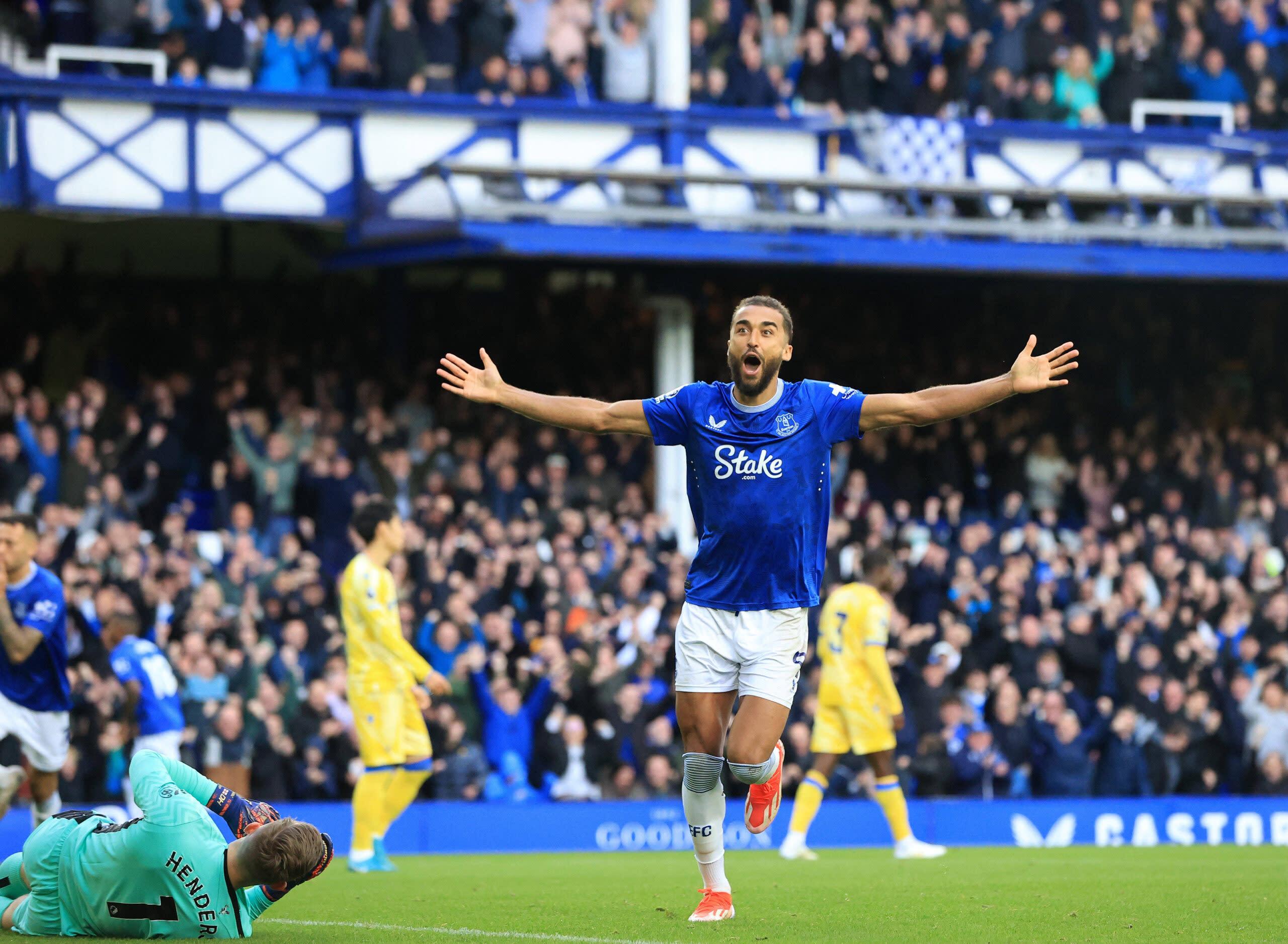 Tin báo: Sunderland Lỡ Tiền Đạo, Chốt Thỏa Thuận Cho Mượn Tài Năng Trẻ