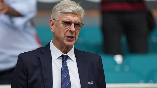 Wenger bảo vệ giải Cúp C1 thế giới 'tuyệt vời'