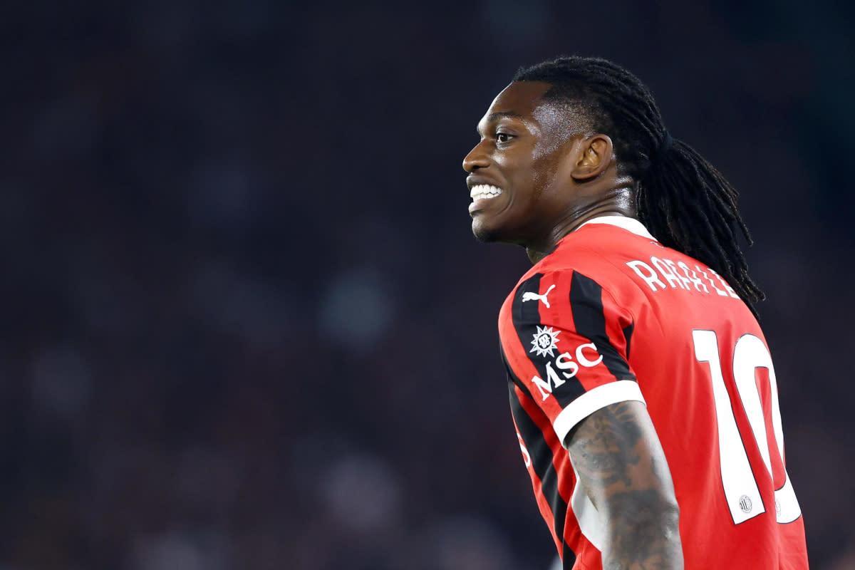 Chủ tịch Bayern Munich khẳng định Rafael Leao 'chưa bao giờ là chủ đề thảo luận sâu'