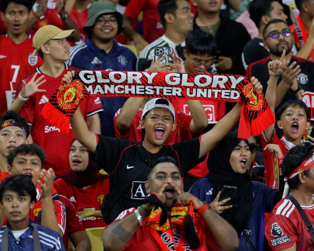 Khiếp sợ và căm ghét ở Kuala Lumpur: Chuyến lưu diễn của Man United đang 'diễn ra tốt đẹp'