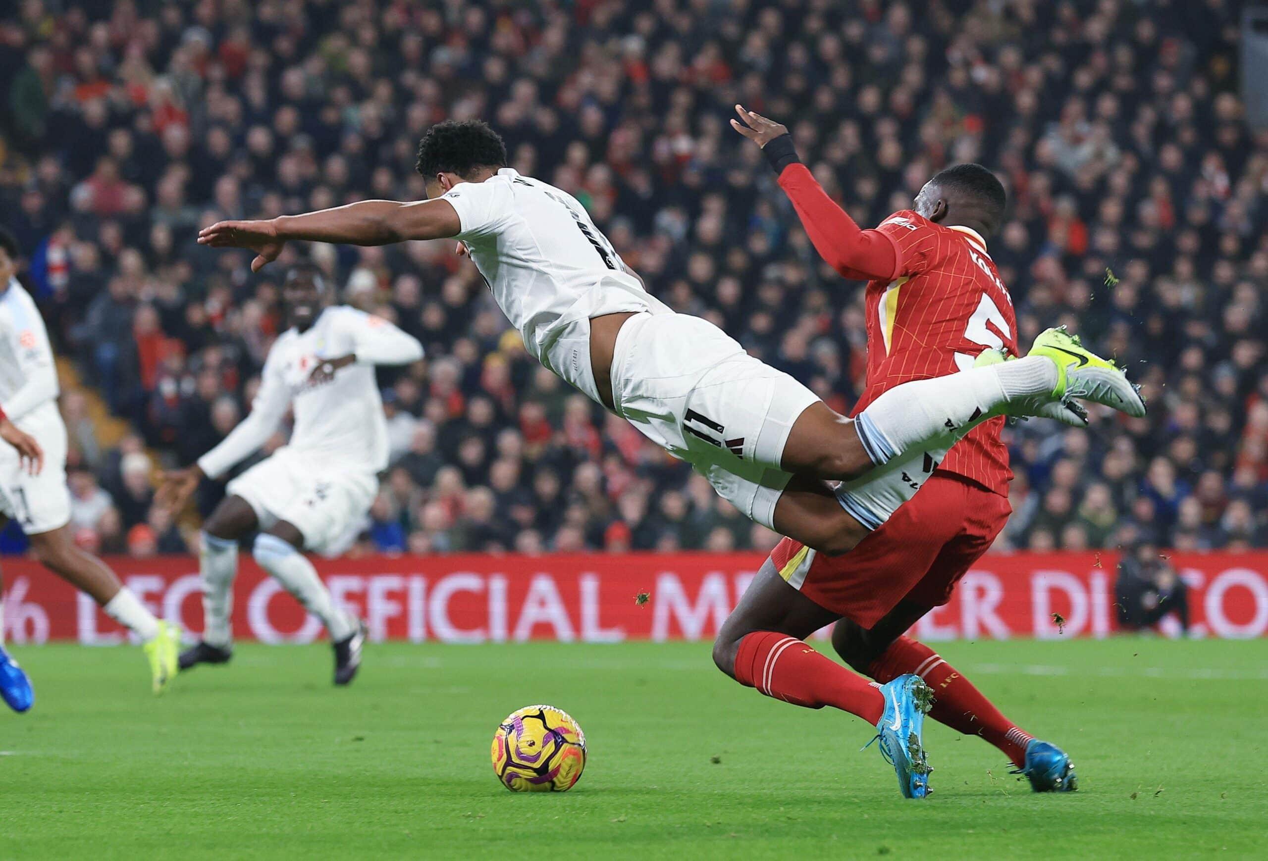 Tin nóng: Real Madrid có thể đẩy nhanh thương vụ trung vệ Liverpool trong hè này