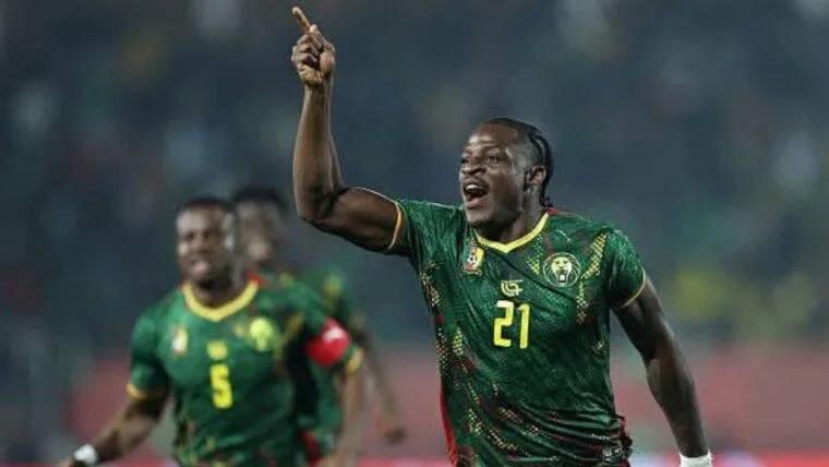 Cameroon 1–0 Gabon: Pha lập công của Etta Eyong giúp Những chú sư tử bất khả chiến bại có chiến thắng đầu tiên trước Những con báo tại AFCON