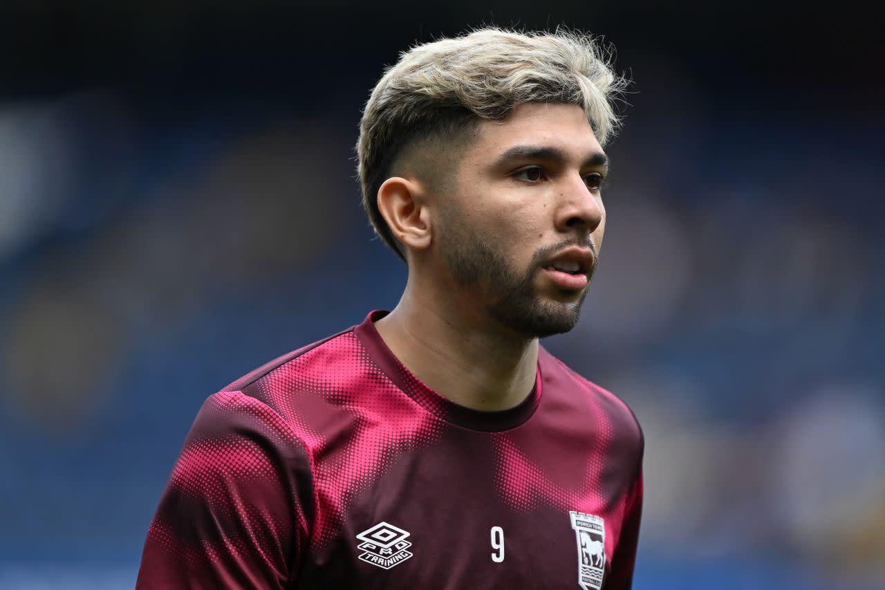 Báo cáo – Inter Milan Nhắm Tới Tiền Vệ Tấn Công Của Brighton & Hove Albion