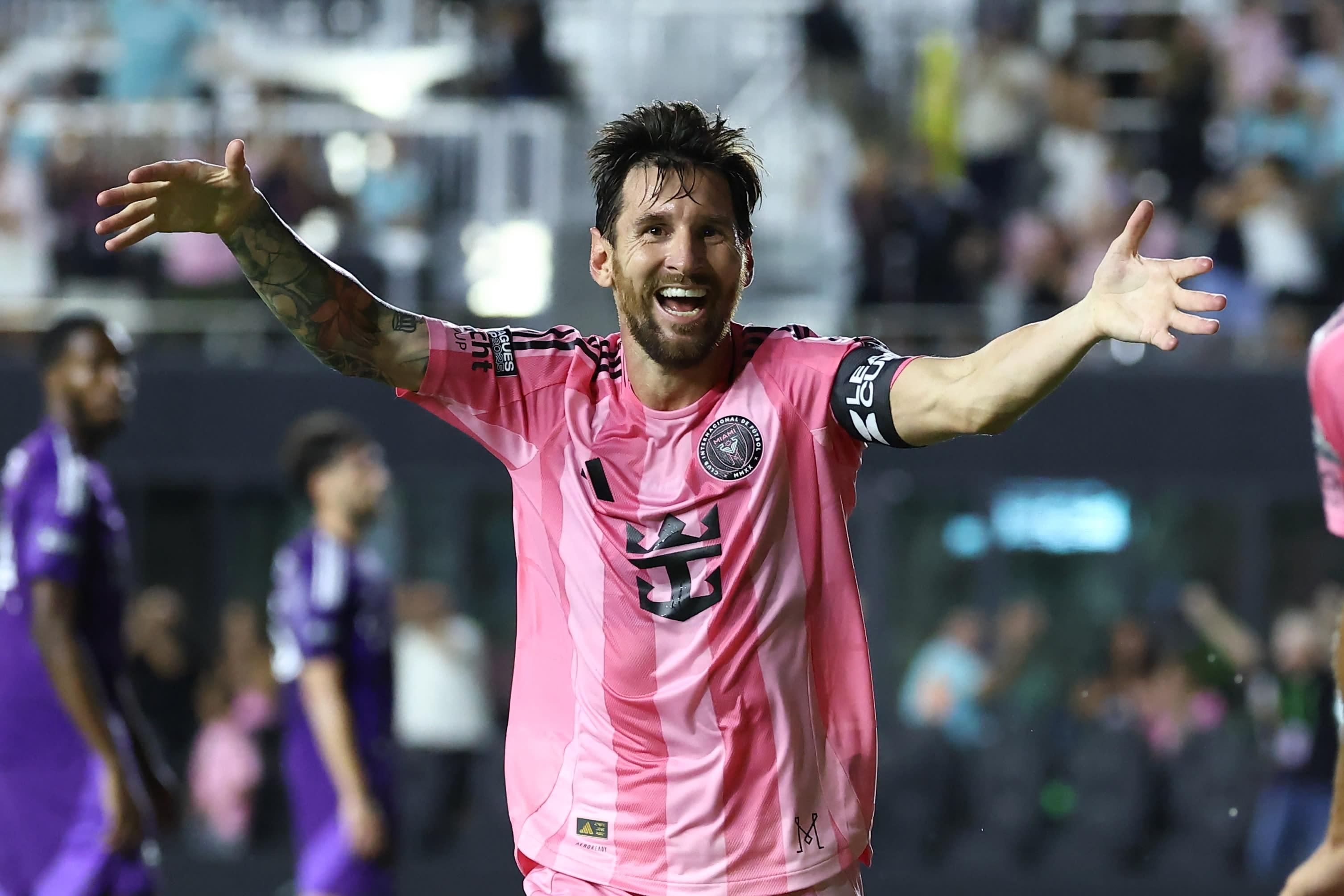 Lionel Messi trở lại sau chấn thương, lập cú đúp đưa Inter Miami vào chung kết Leagues Cup