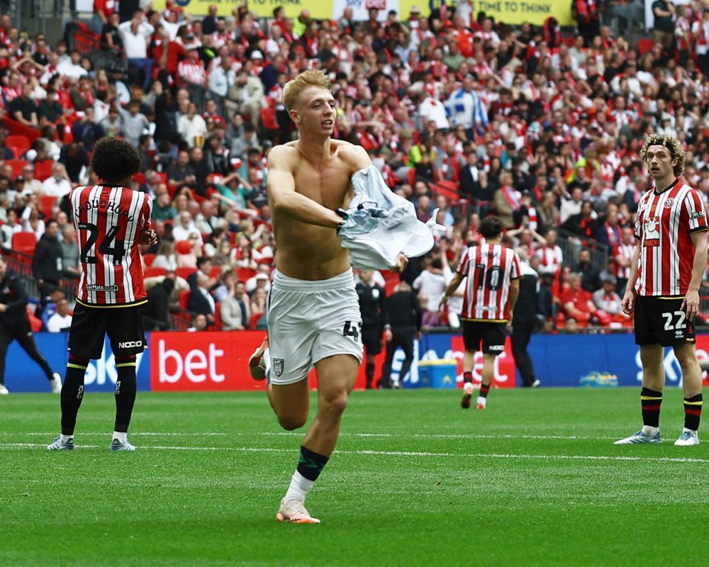 Sunderland giành vé thăng hạng Ngoại hạng Anh nhờ phút chót hạ gục Sheffield United tại chung kết play-off