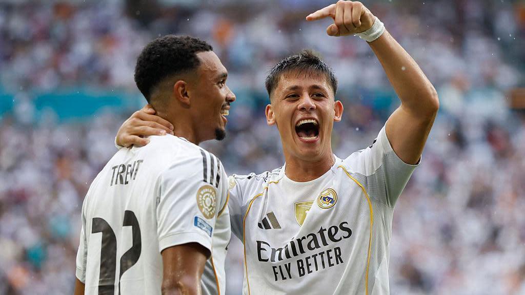 Alexander-Arnold hoàn vốn cho Real từ phí ký hợp đồng - và 'Raul mới'