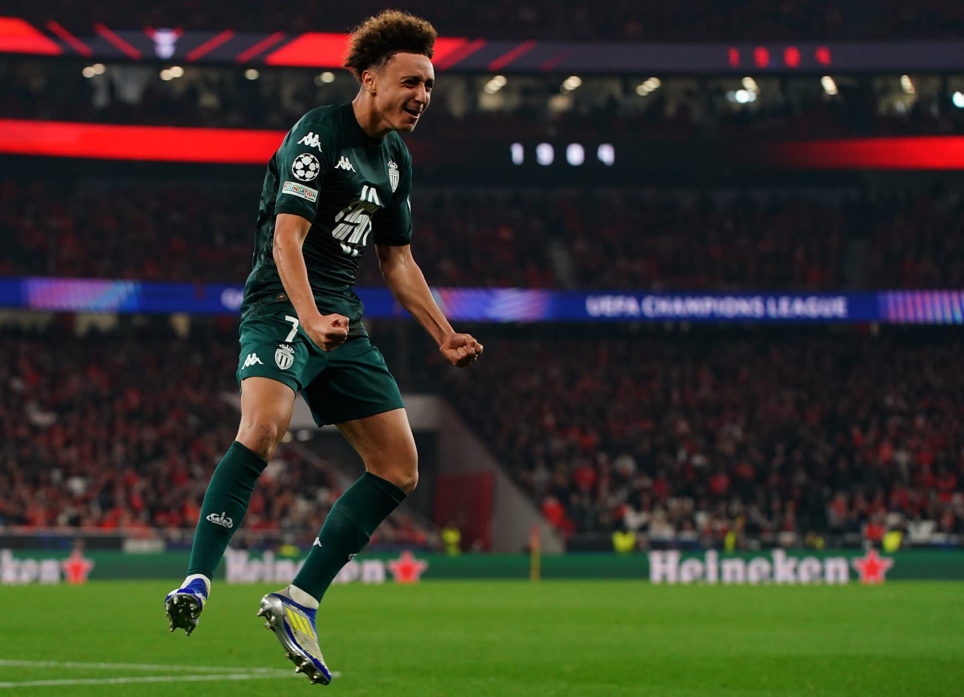 Barcelona theo dõi sát sao bộ đôi tấn công đầy triển vọng của Ligue 1