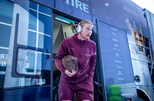 Truyền thông Italy tiết lộ chi tiết về bản hợp đồng của Napoli dành cho Kevin De Bruyne cùng hành trình tìm nhà tại Ý của ngôi sao Bỉ