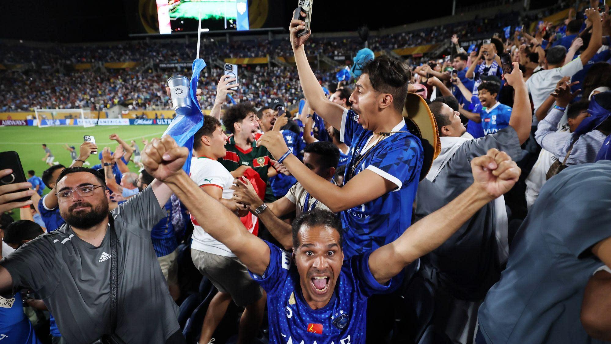 Al-Hilal 'chinh phục Everest' - nhưng 'dấu hiệu đáng lo' cho Man City
