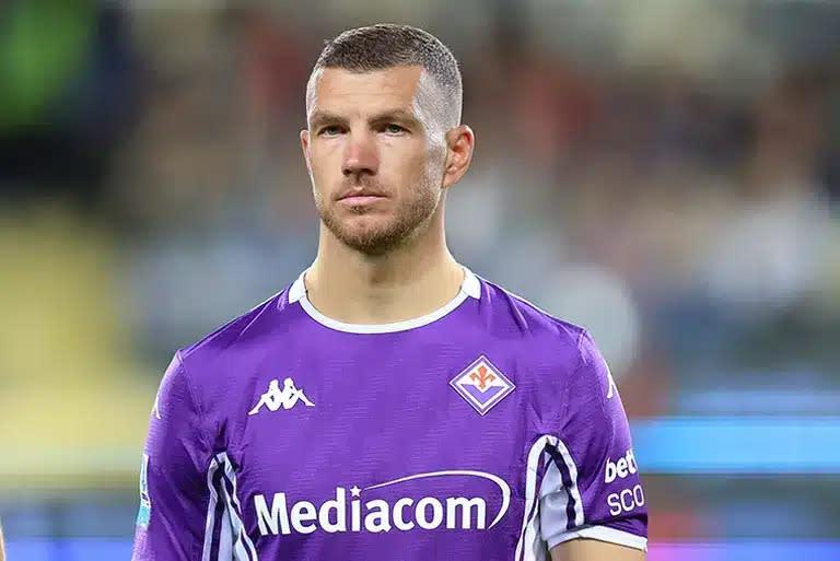 Tiền đạo cũ Roma Edin Dzeko đồng ý gia nhập Fiorentina