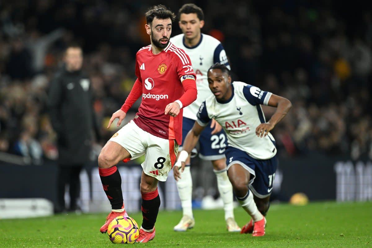 UEFA xác nhận giữ nguyên địa điểm chung kết Europa League dù Manchester United đối đầu Tottenham