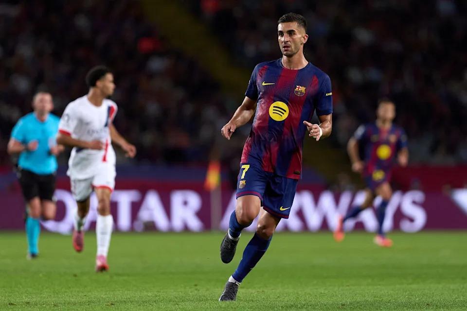 Barcelona coi ngôi sao 25 tuổi là 'hiện tại và tương lai' khi cựu binh sắp ra đi