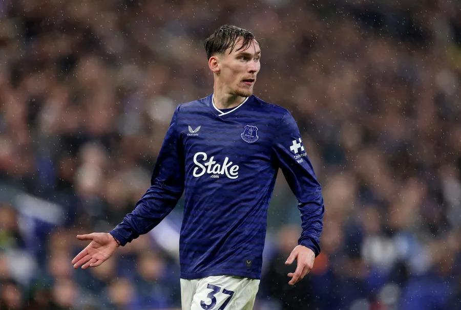 Newcastle United Đang Nhắm Tới Bản Hợp Đồng Cho Tiền Vệ Phòng Ngự 24 Tuổi: Liệu Anh Ấy Có Phải Là Lựa Chọn Tốt?